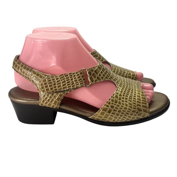 SAS Sandals Womens 7.5M Tripad Comfort Suntimer Snake Print Slingback - Picture 2 of 11